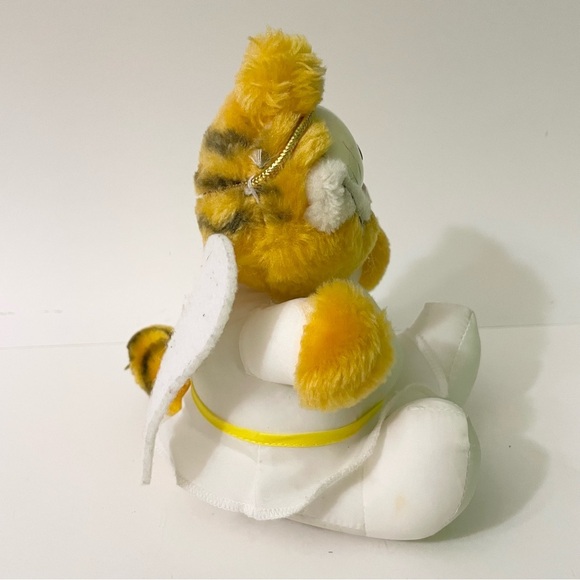 Vintage 1983 Plush Garfield Plush Sitting Angel Costume 7 Inch Tall Stuffed Cat - Picture 3 of 16